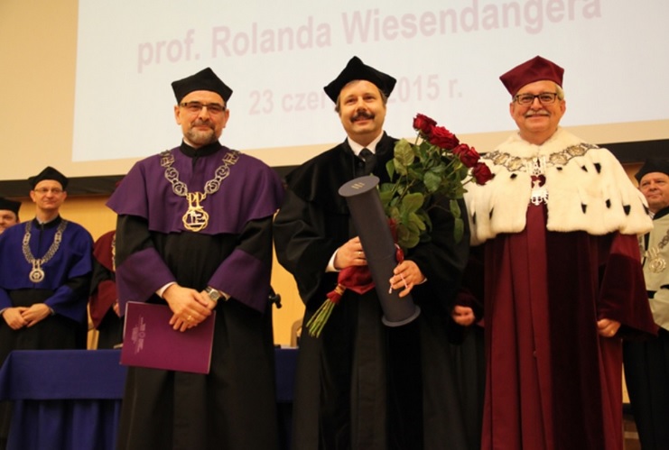 An honorary doctorate degree for a specialist in nanotechnology - grafika artykułu