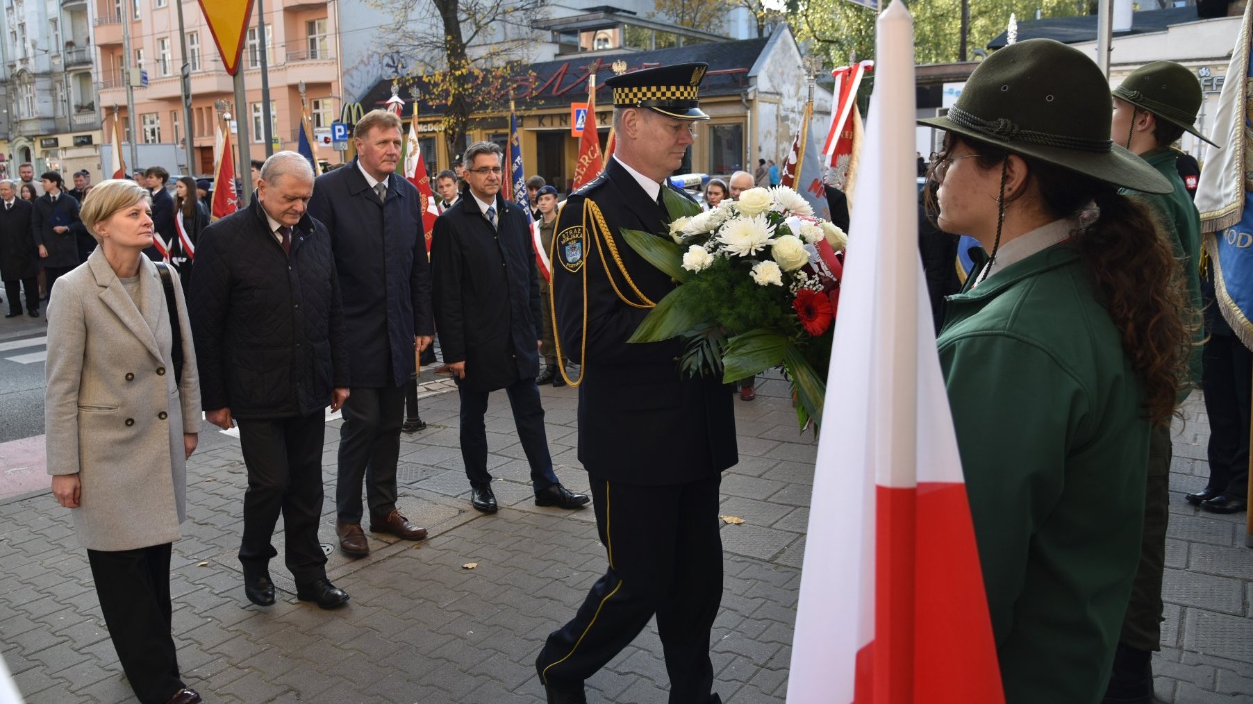 Galeria zdjęć z uroczystości pod tablicami Petera Mansfelda i Romka Strzałkowskiego