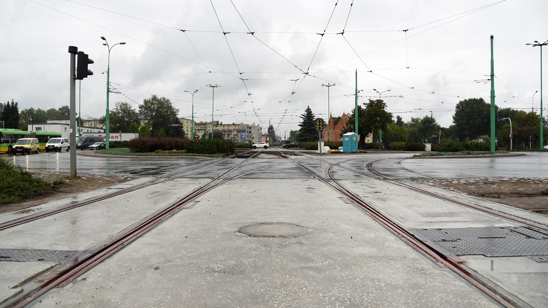 Rondo Śródka jest otwarte dla kierowców. Dojazd tramwajami od Garbra będzie możliwy od 2 września