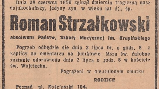 Wycinek z gazety z nekrologiem Romka Strzałkowskiego. Na nekrologu znajduje się informacja o jego śmierci i dacie pogrzebu.
