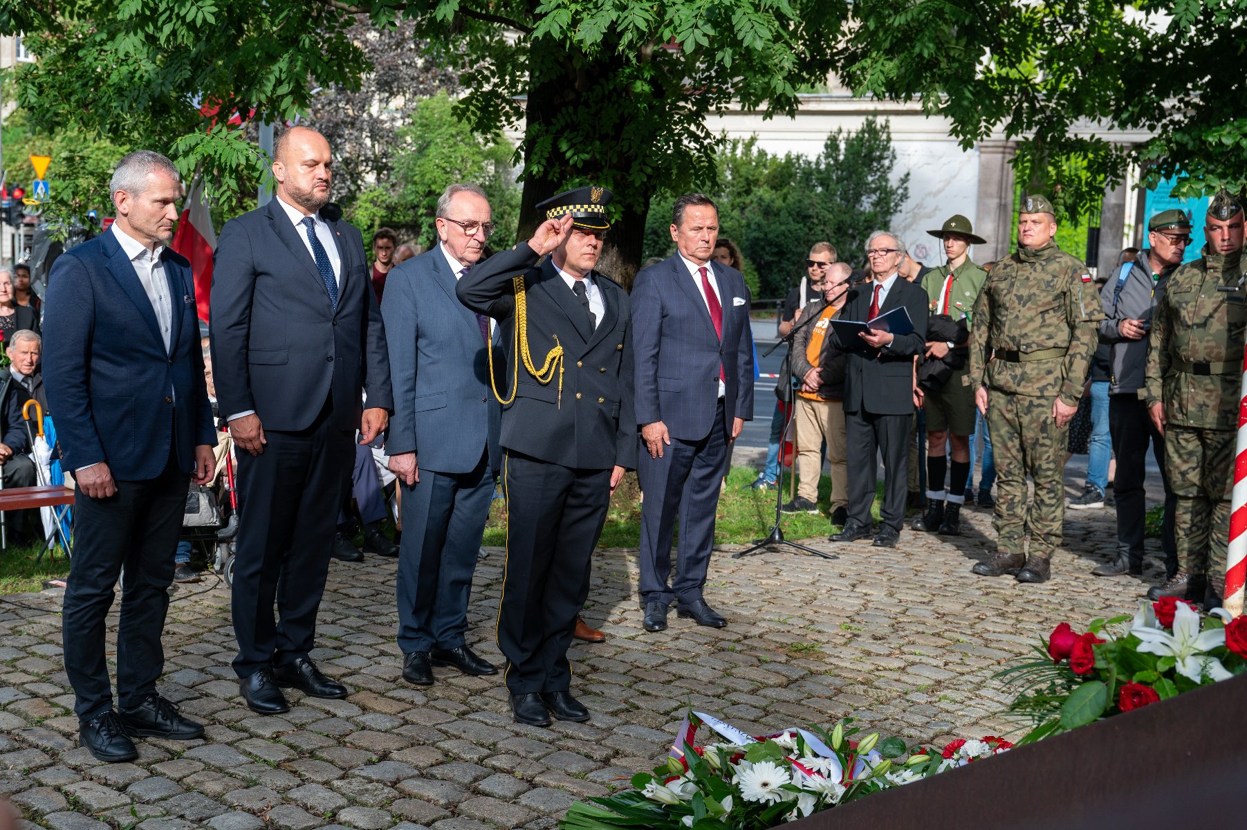 Galeria zdjęć z uroczystości upamiętnienia wybuchu powstania warszawskiego - grafika artykułu