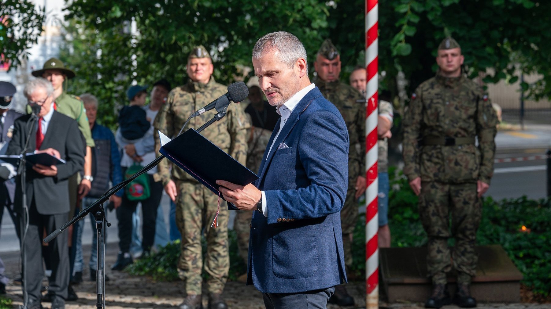 Galeria zdjęć z uroczystości upamiętnienia wybuchu powstania warszawskiego