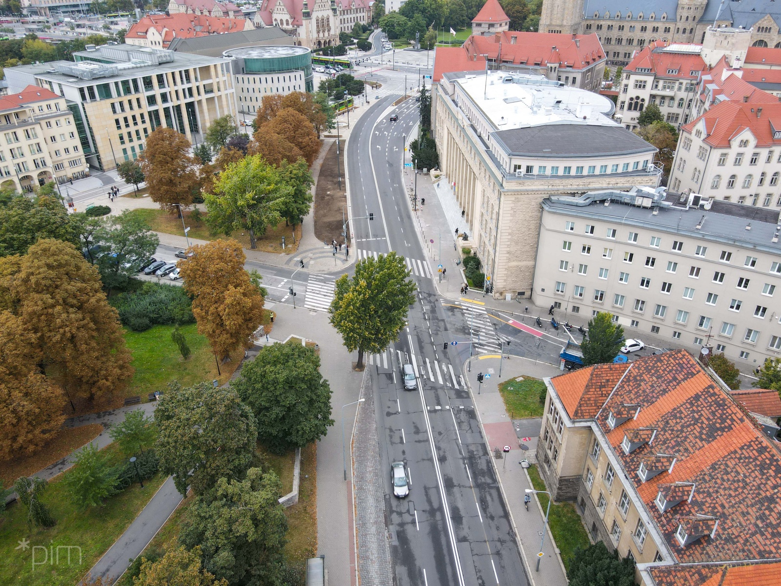 Galeria zdjęć z centrum - ulica Św. Marcin, al. Niepodległości i ul. Towarowa - grafika artykułu