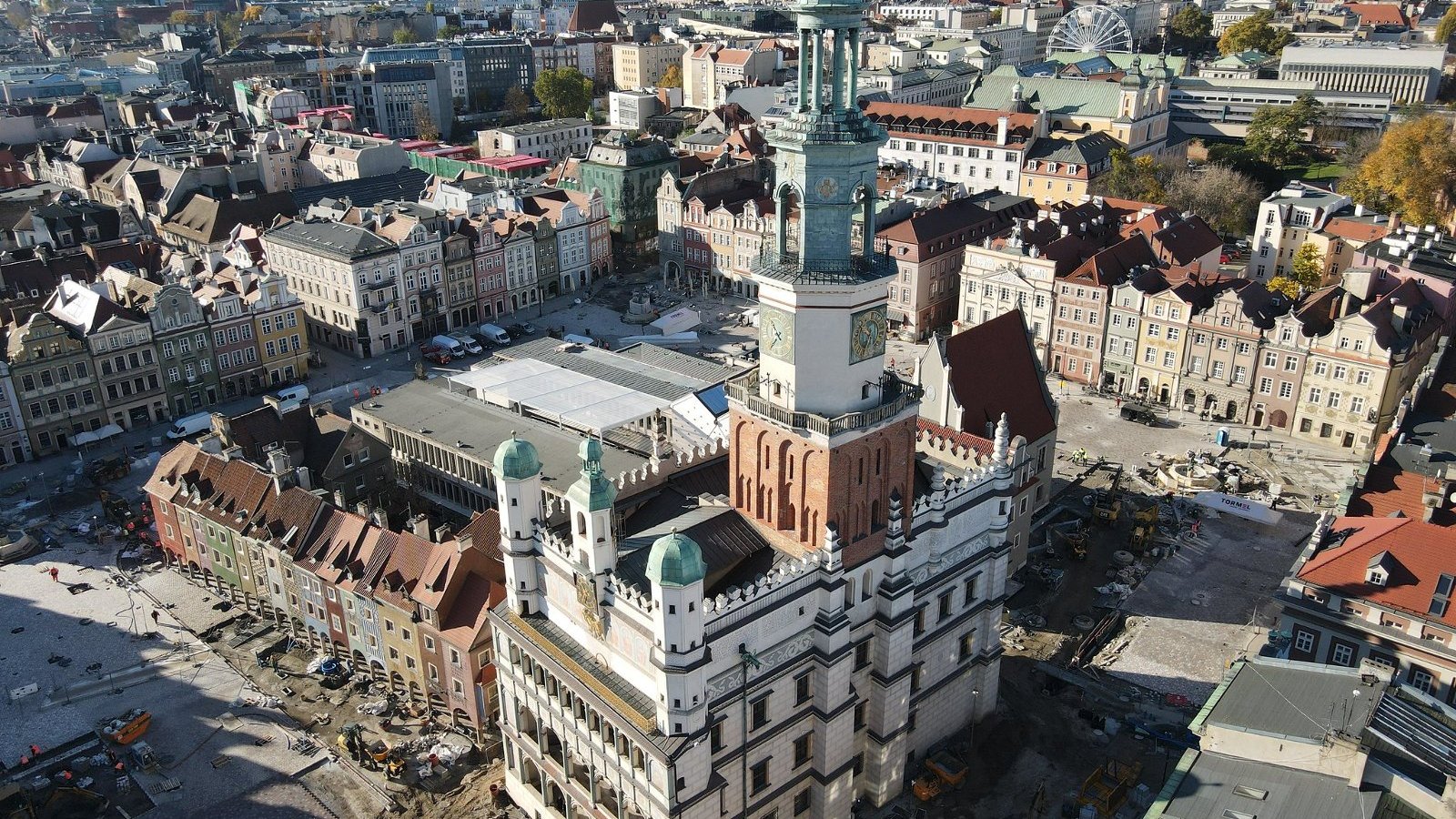 Na zdjęciu Stary Rynek widziany z lotu ptaka